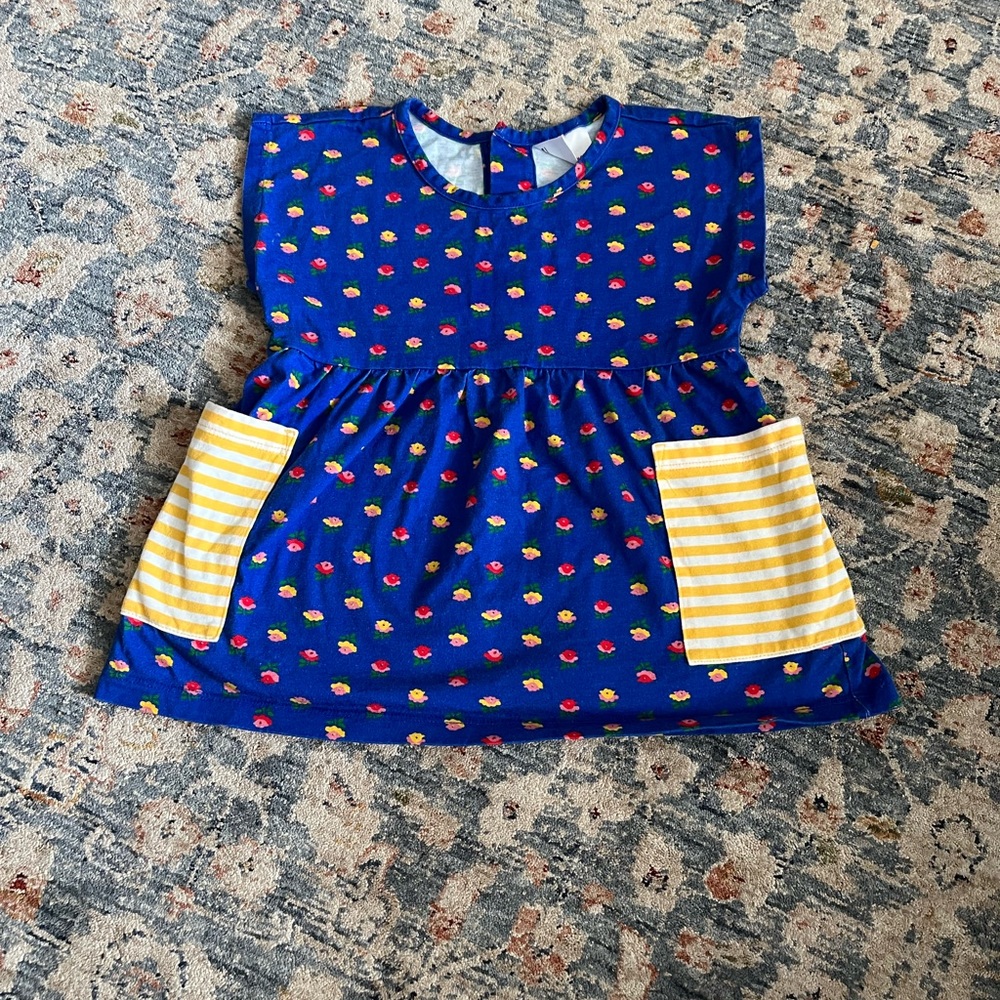 VGUC Hannah Andersson size 100 (4) blue floral tunic top w/pockets